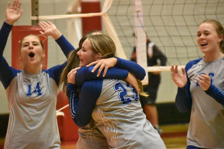 How sweep it is: Eagles top Woodridge in three sets to reach district final